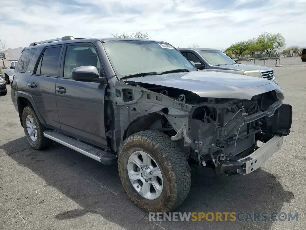 4 Photograph of a damaged car JTEMU5JR0M5962609 TOYOTA 4RUNNER 2021