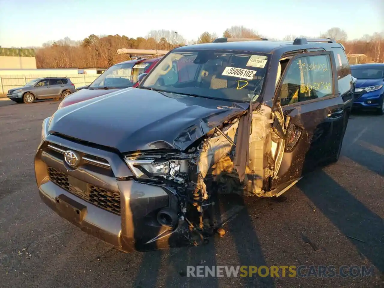 2 Photograph of a damaged car JTEMU5JR1M5907697 TOYOTA 4RUNNER 2021