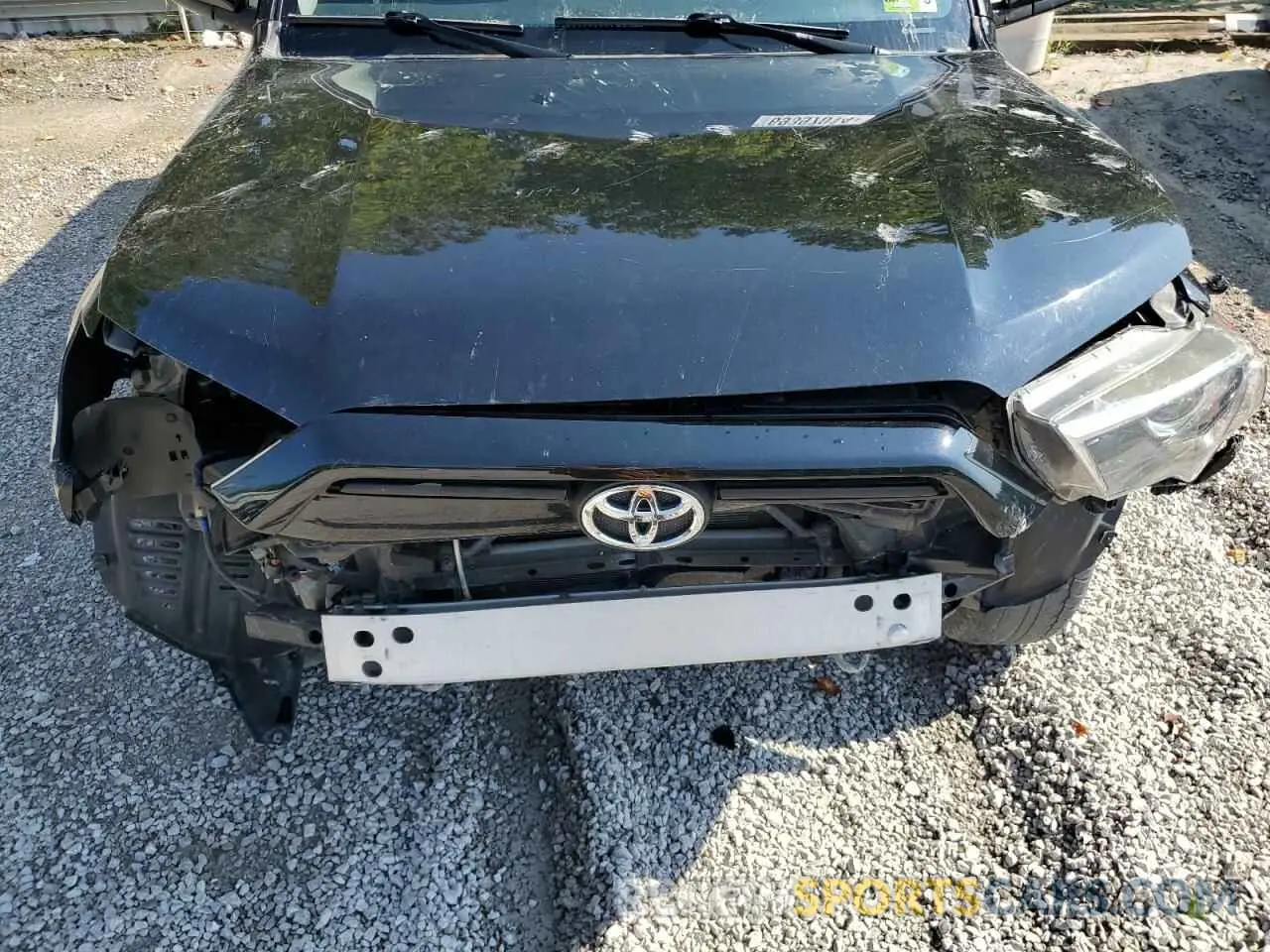 12 Photograph of a damaged car JTEMU5JR1M5918277 TOYOTA 4RUNNER 2021