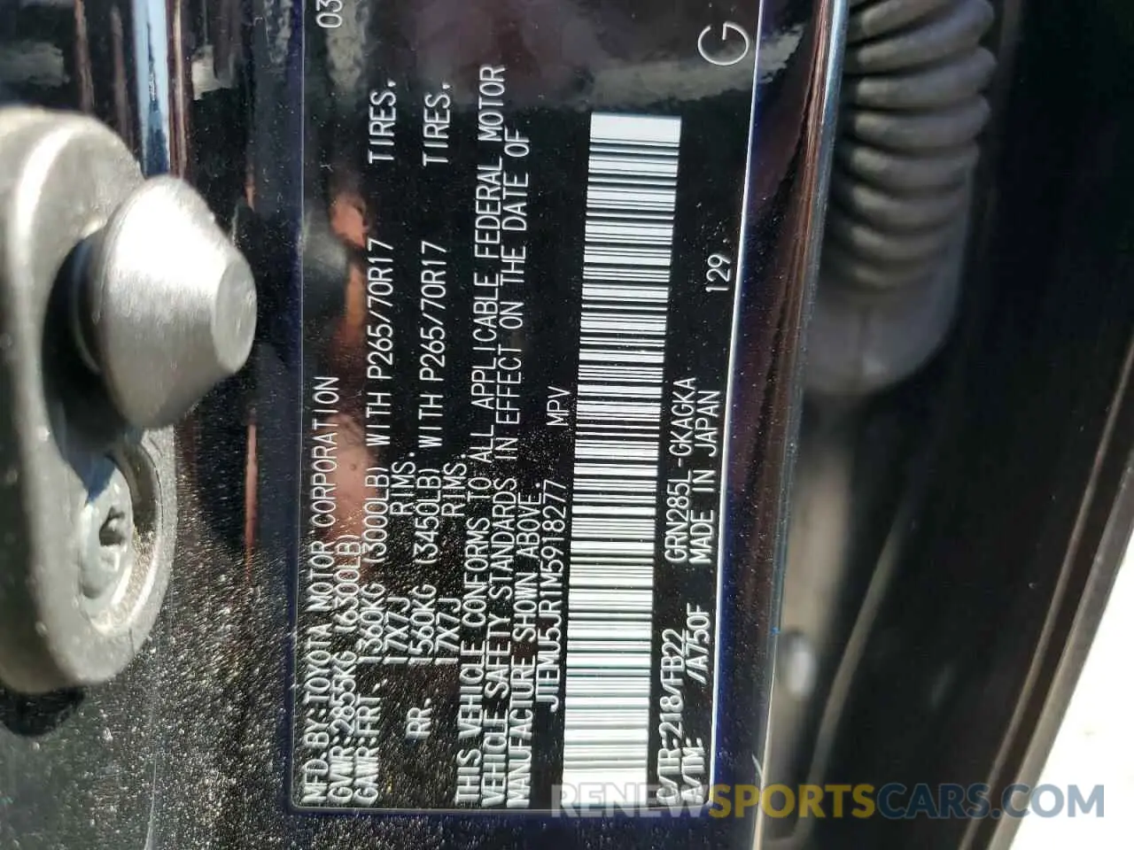 13 Photograph of a damaged car JTEMU5JR1M5918277 TOYOTA 4RUNNER 2021