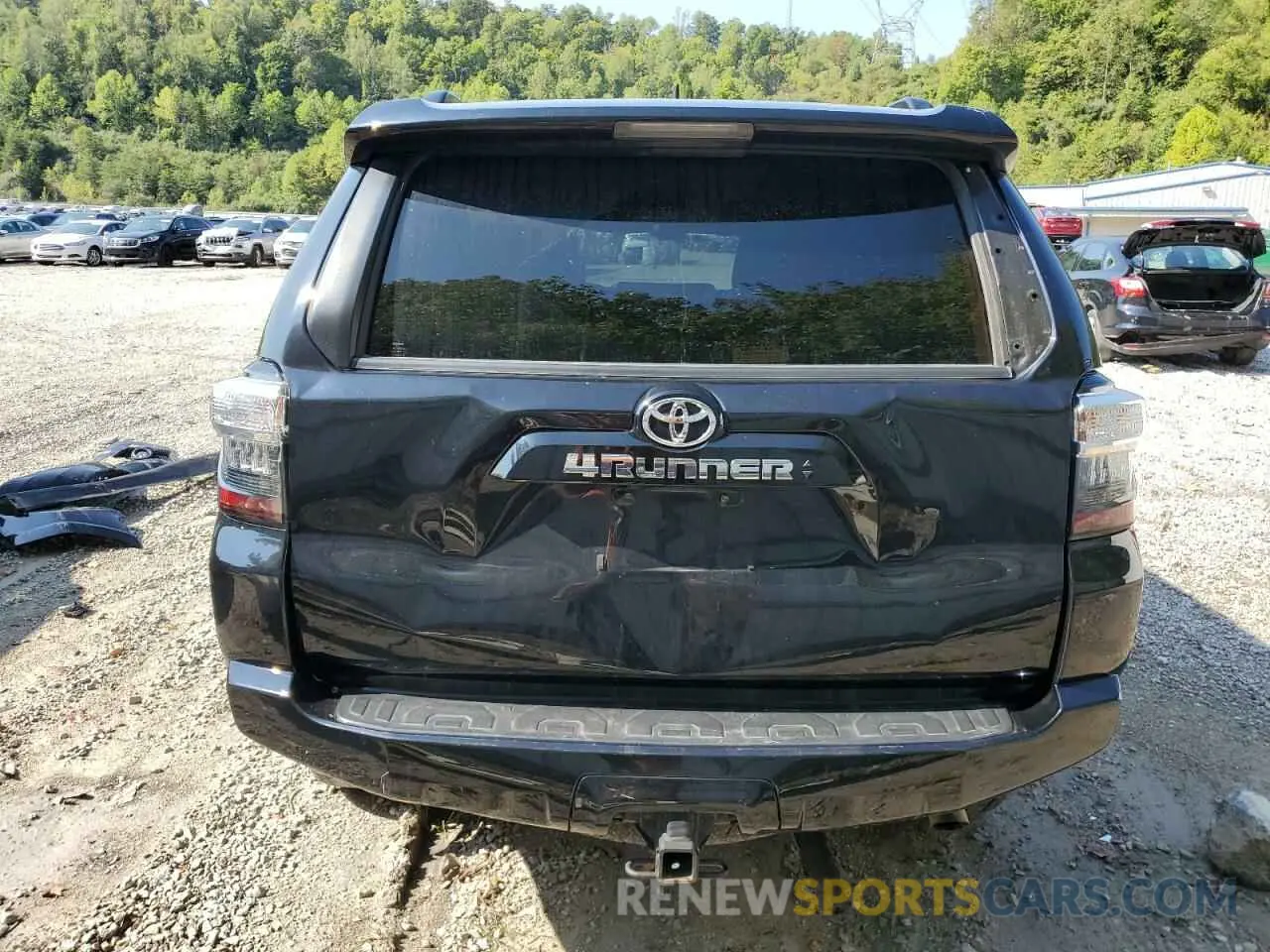 6 Photograph of a damaged car JTEMU5JR1M5918277 TOYOTA 4RUNNER 2021