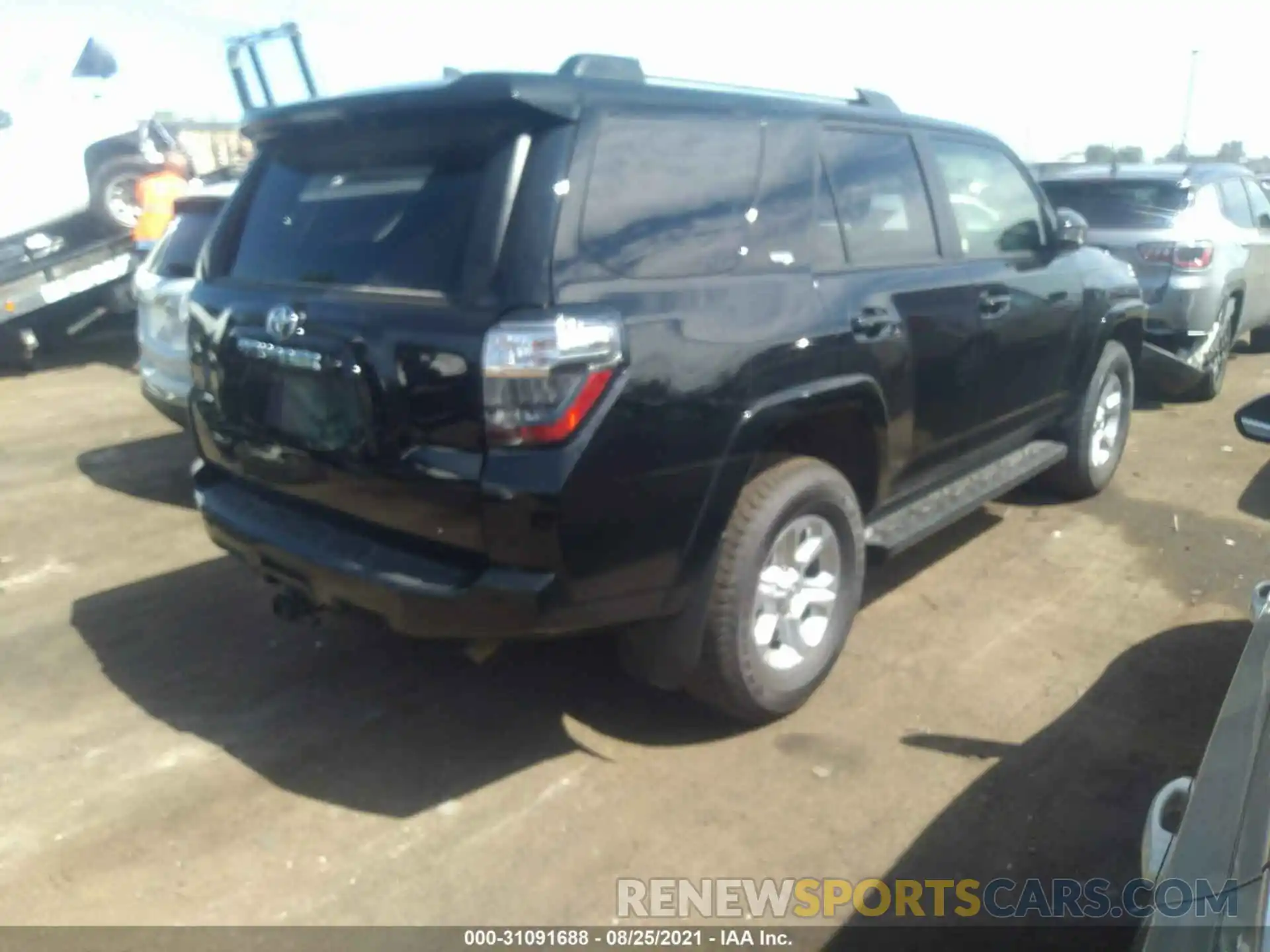 4 Photograph of a damaged car JTEMU5JR1M5938688 TOYOTA 4RUNNER 2021