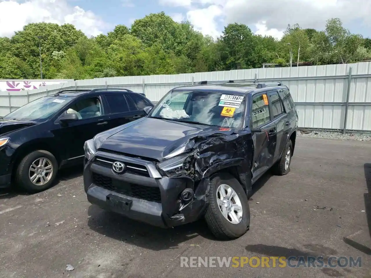 2 Photograph of a damaged car JTEMU5JR2M5855755 TOYOTA 4RUNNER 2021