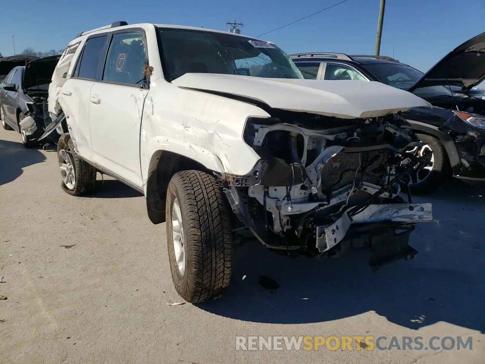 1 Photograph of a damaged car JTEMU5JR2M5857604 TOYOTA 4RUNNER 2021