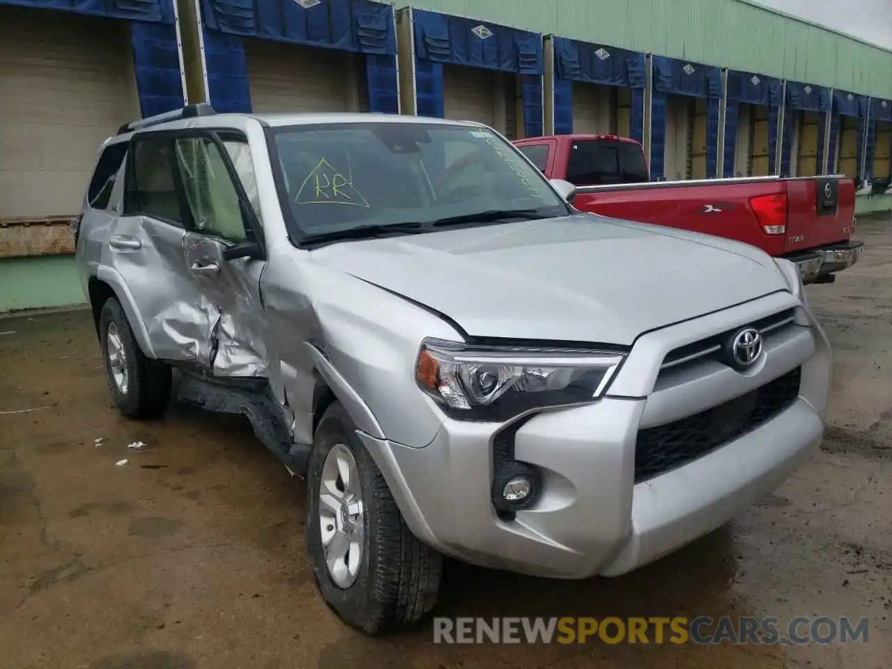 1 Photograph of a damaged car JTEMU5JR2M5911421 TOYOTA 4RUNNER 2021