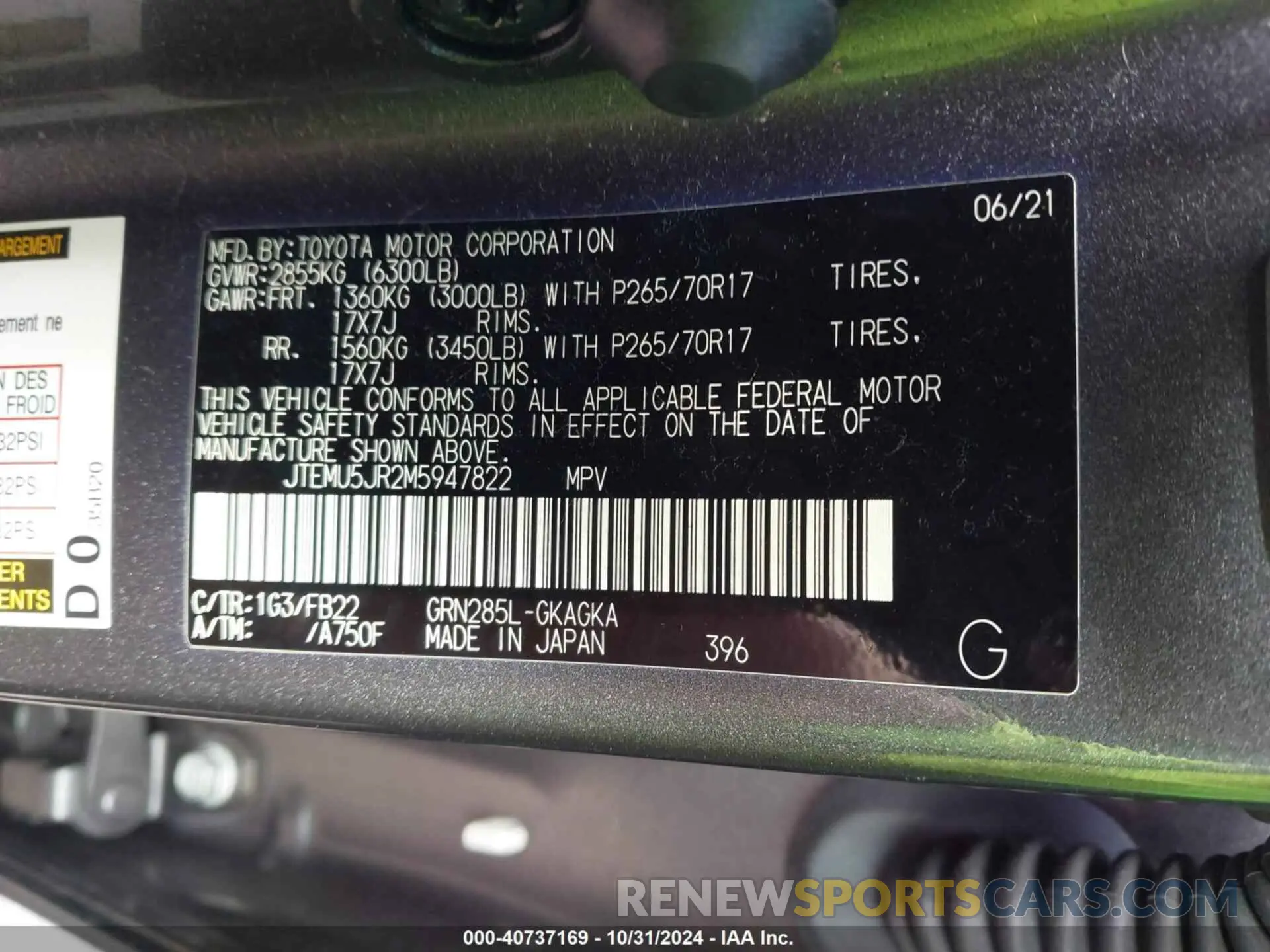 9 Photograph of a damaged car JTEMU5JR2M5947822 TOYOTA 4RUNNER 2021