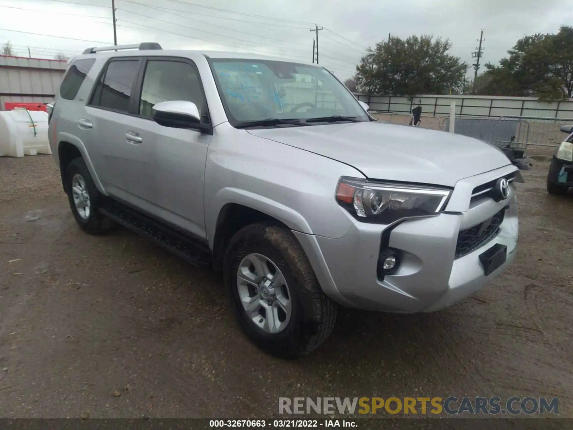 1 Photograph of a damaged car JTEMU5JR3M5937283 TOYOTA 4RUNNER 2021