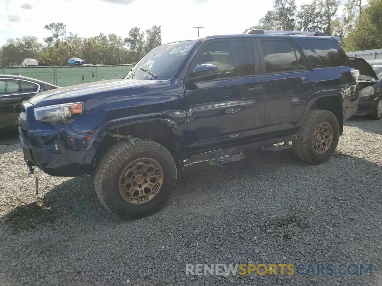 1 Photograph of a damaged car JTEMU5JR3M5942869 TOYOTA 4RUNNER 2021