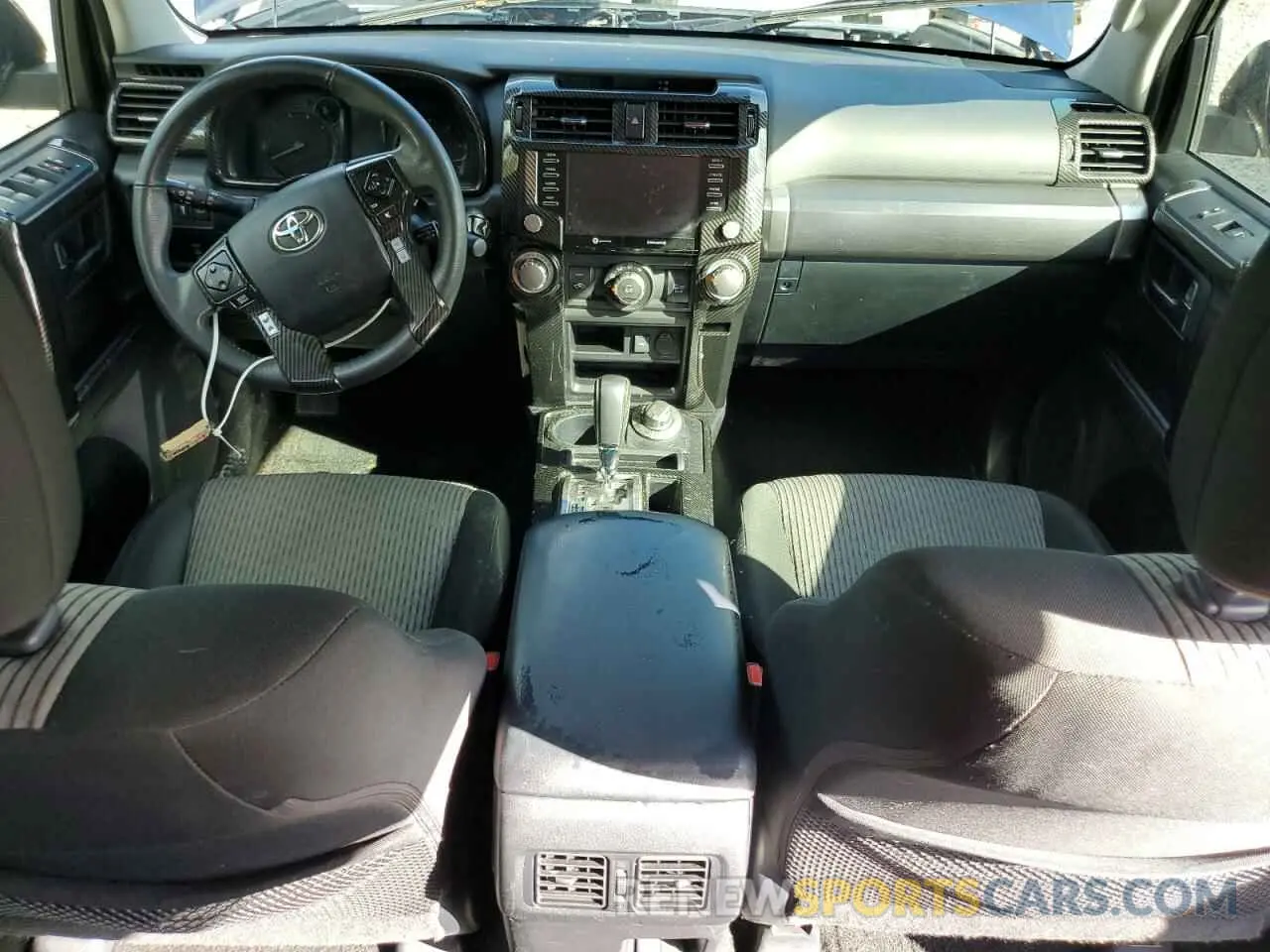 8 Photograph of a damaged car JTEMU5JR3M5942869 TOYOTA 4RUNNER 2021