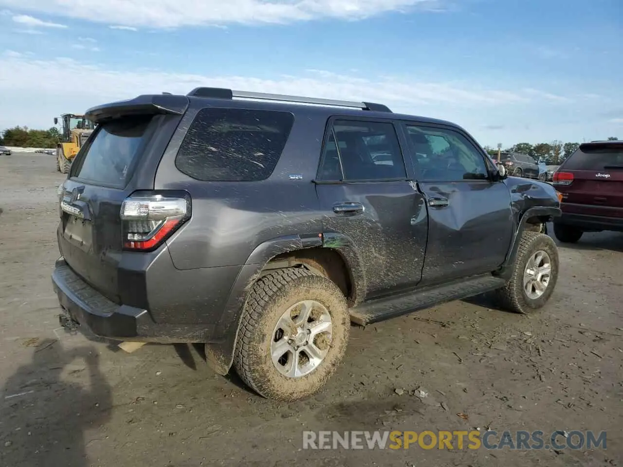 3 Photograph of a damaged car JTEMU5JR5M5909792 TOYOTA 4RUNNER 2021
