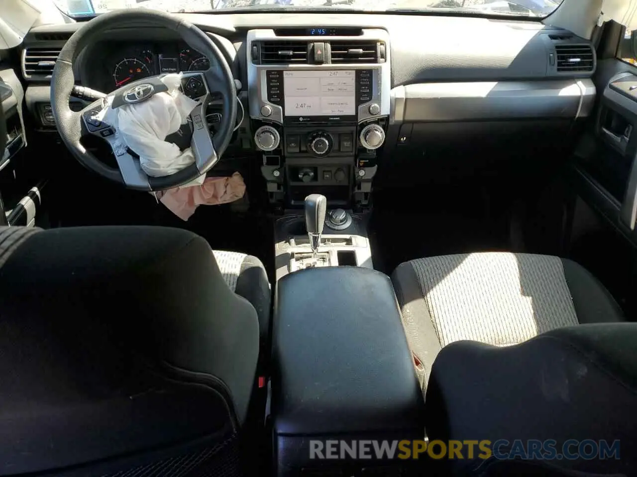 8 Photograph of a damaged car JTEMU5JR6M5857962 TOYOTA 4RUNNER 2021