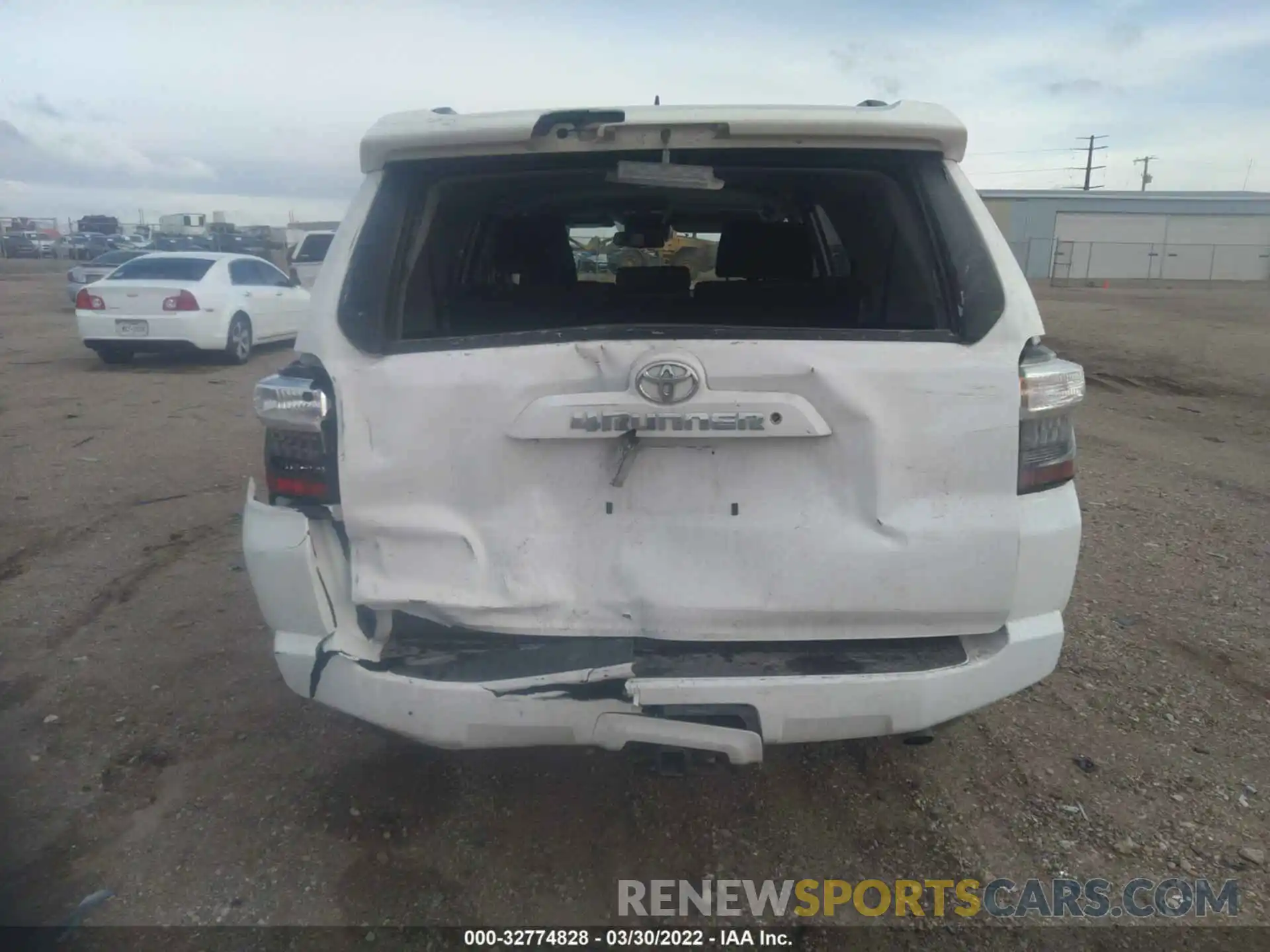 6 Photograph of a damaged car JTEMU5JR6M5883851 TOYOTA 4RUNNER 2021