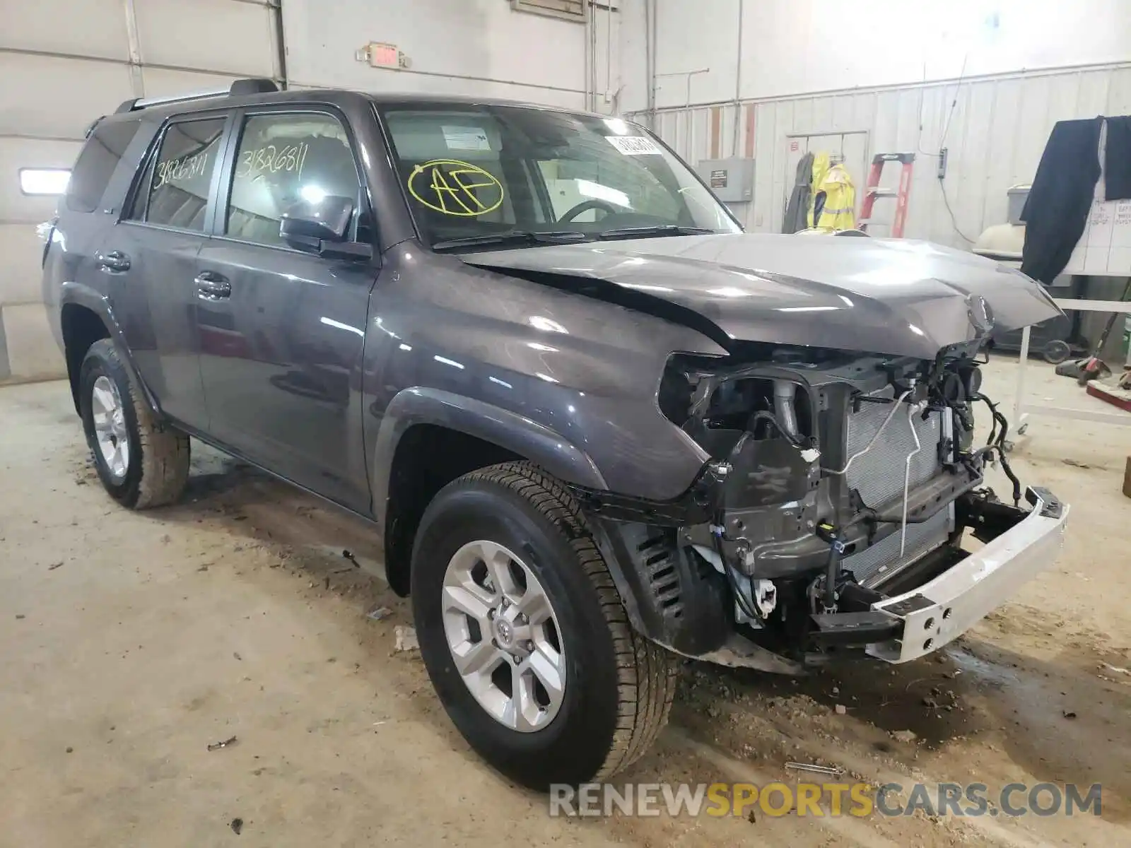 1 Photograph of a damaged car JTEMU5JR7M5880067 TOYOTA 4RUNNER 2021