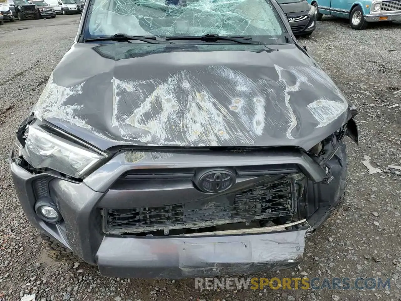 12 Photograph of a damaged car JTEMU5JR7M5928716 TOYOTA 4RUNNER 2021
