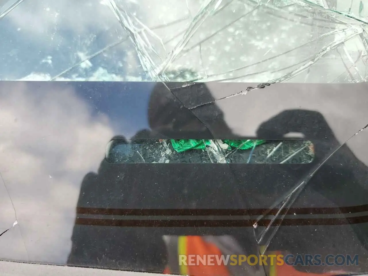 13 Photograph of a damaged car JTEMU5JR7M5928716 TOYOTA 4RUNNER 2021