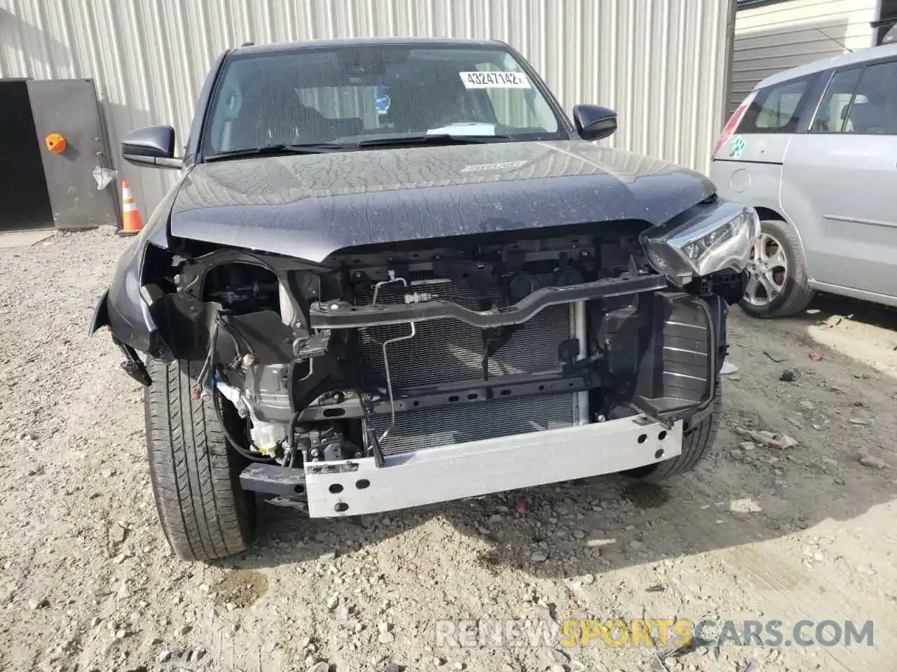 9 Photograph of a damaged car JTEMU5JR8M5842136 TOYOTA 4RUNNER 2021