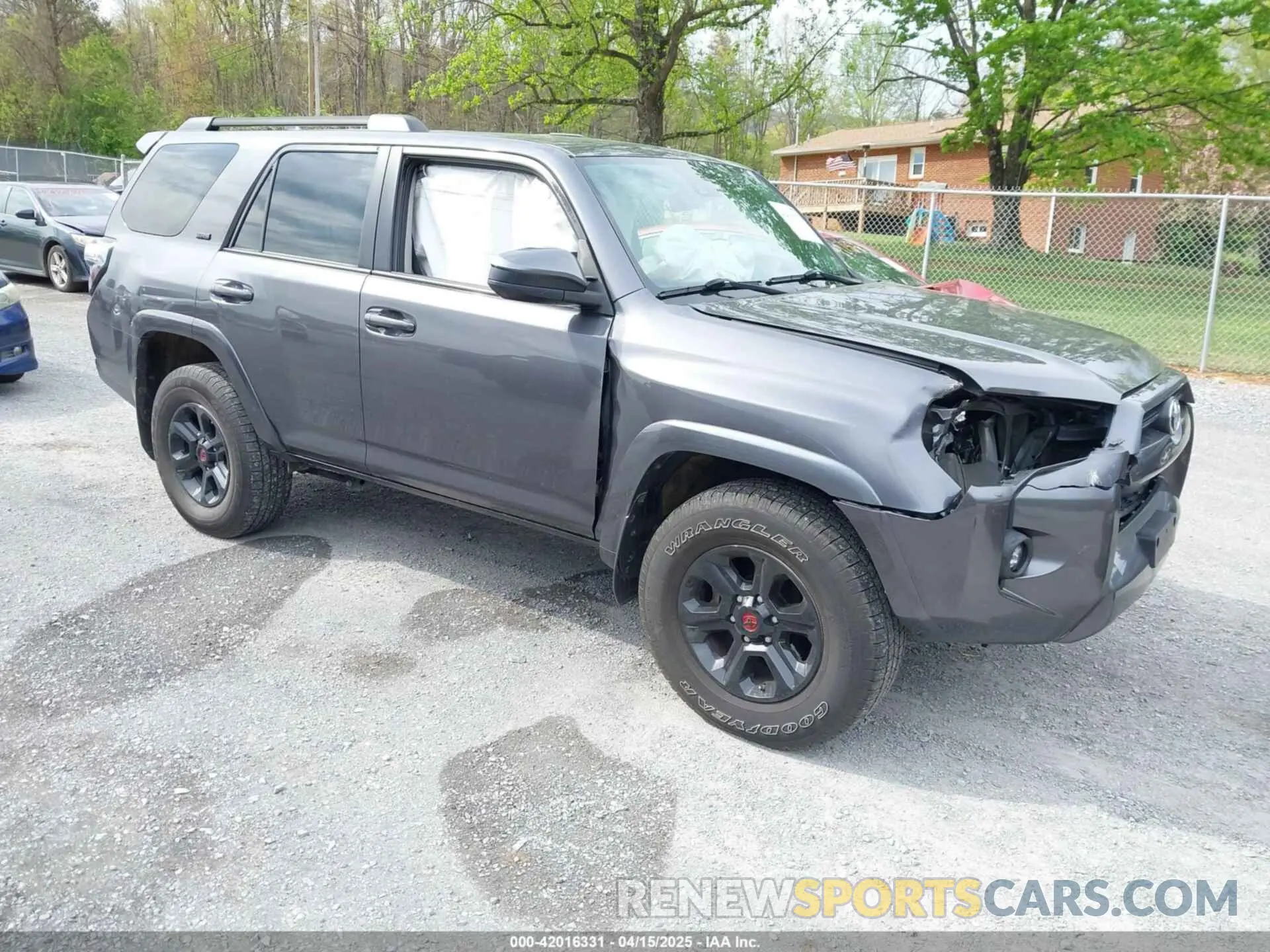 1 Photograph of a damaged car JTEMU5JR8M5855842 TOYOTA 4RUNNER 2021