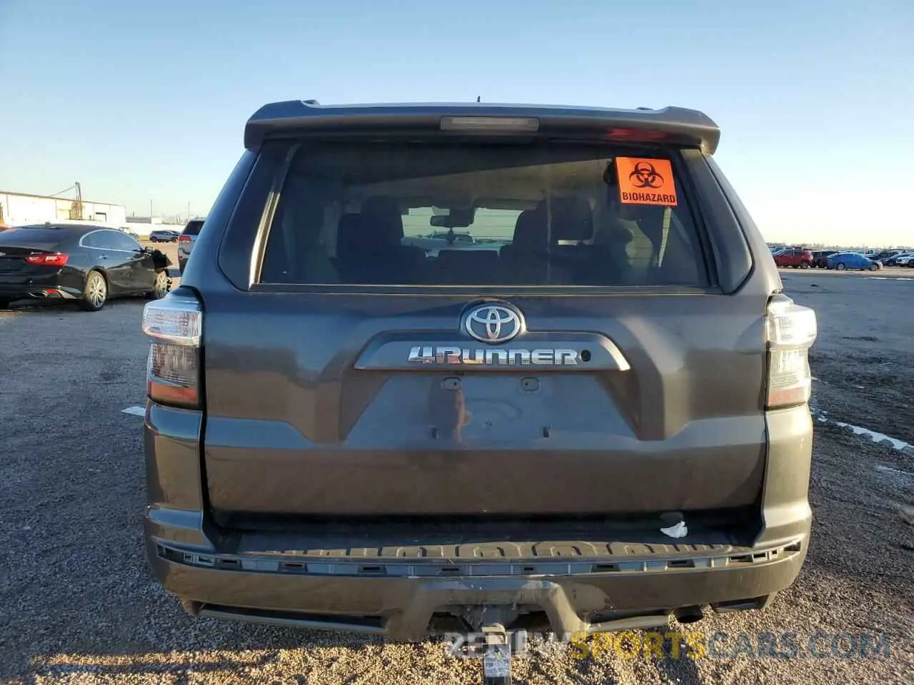 6 Photograph of a damaged car JTEMU5JR8M5866355 TOYOTA 4RUNNER 2021