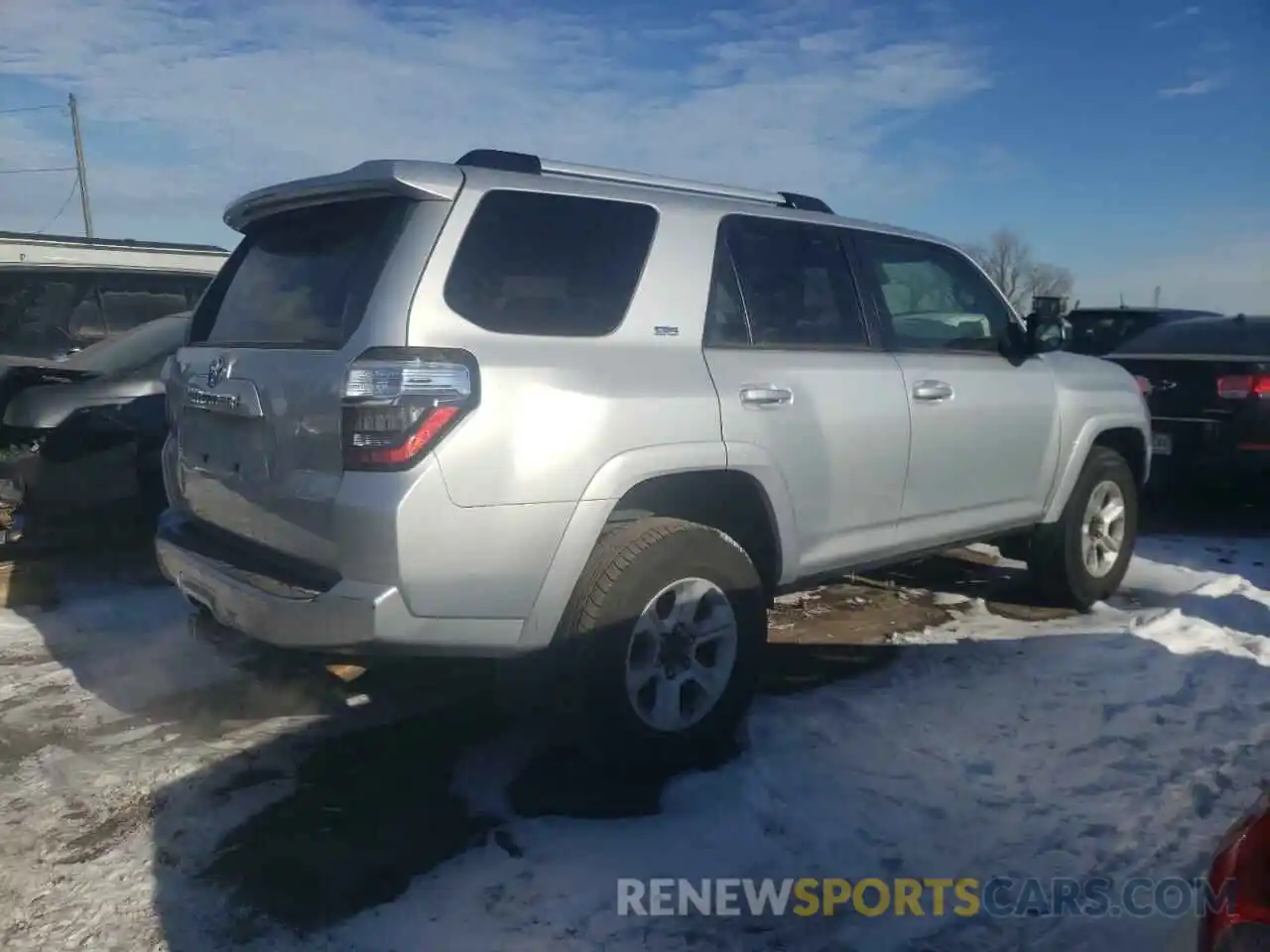 3 Photograph of a damaged car JTEMU5JR8M5900214 TOYOTA 4RUNNER 2021