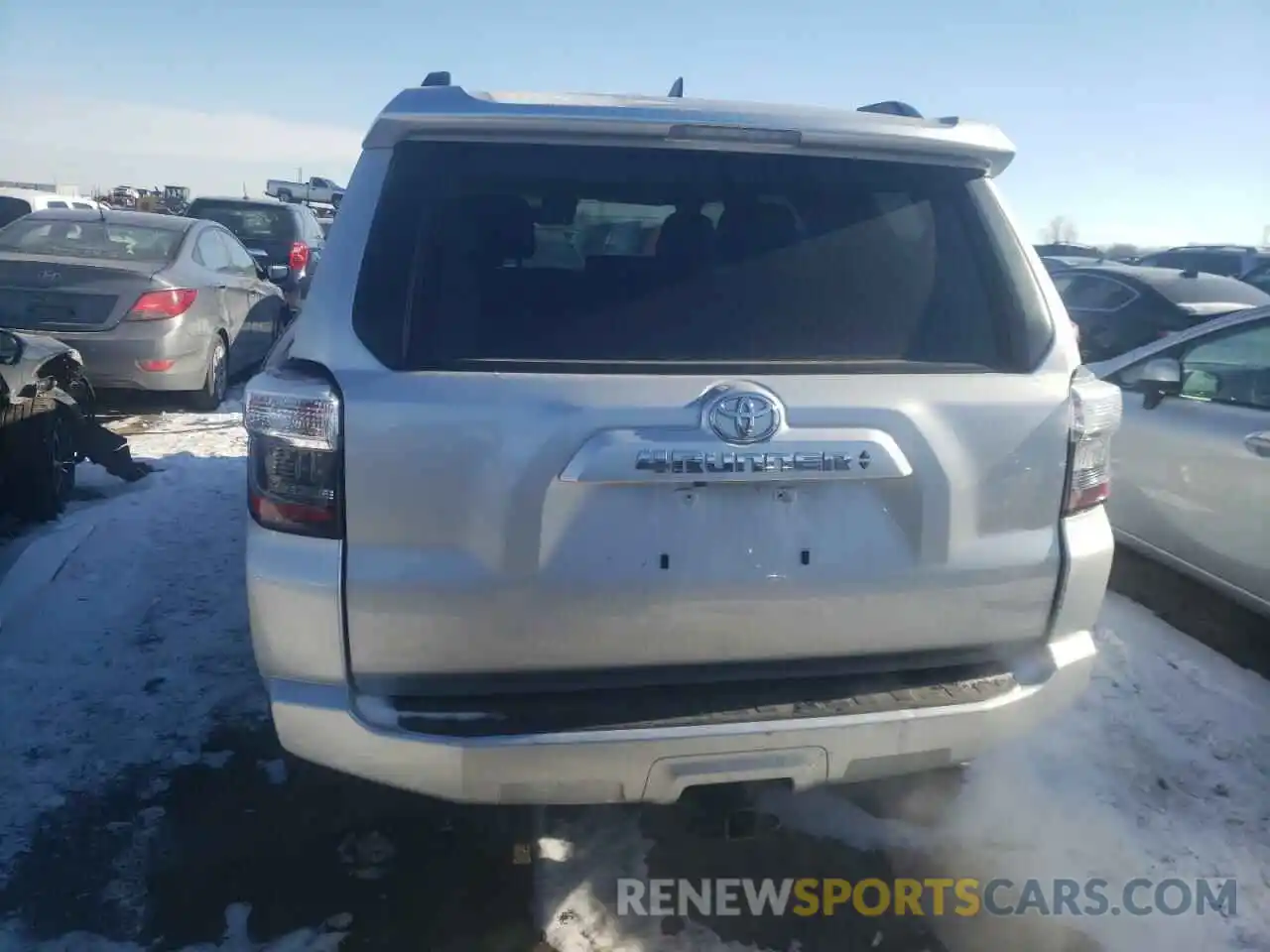 6 Photograph of a damaged car JTEMU5JR8M5900214 TOYOTA 4RUNNER 2021