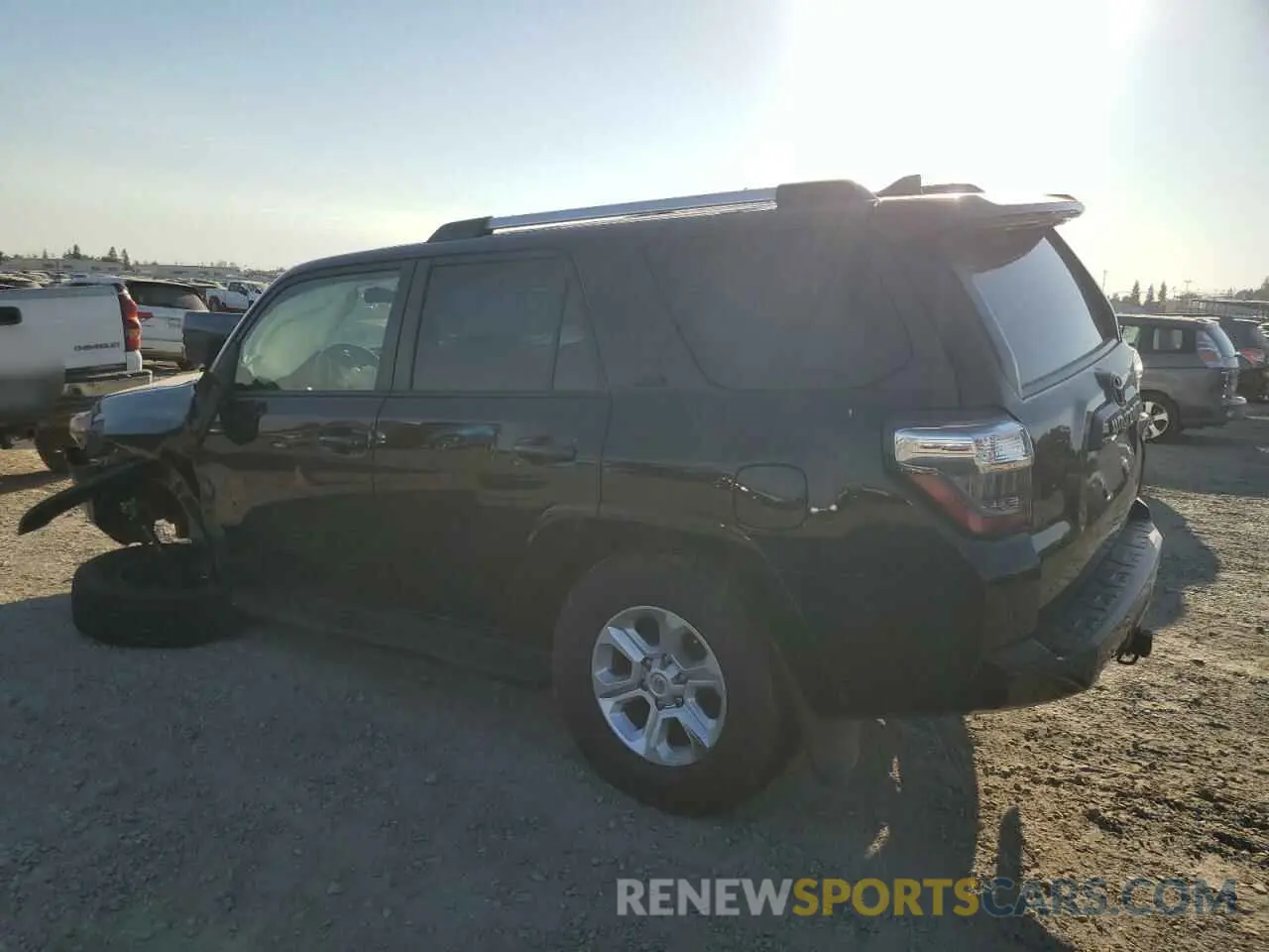 2 Photograph of a damaged car JTEMU5JR8M5905395 TOYOTA 4RUNNER 2021