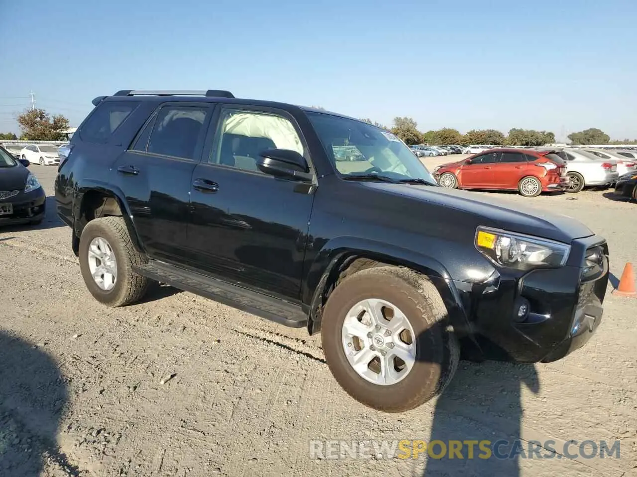 4 Photograph of a damaged car JTEMU5JR8M5905395 TOYOTA 4RUNNER 2021
