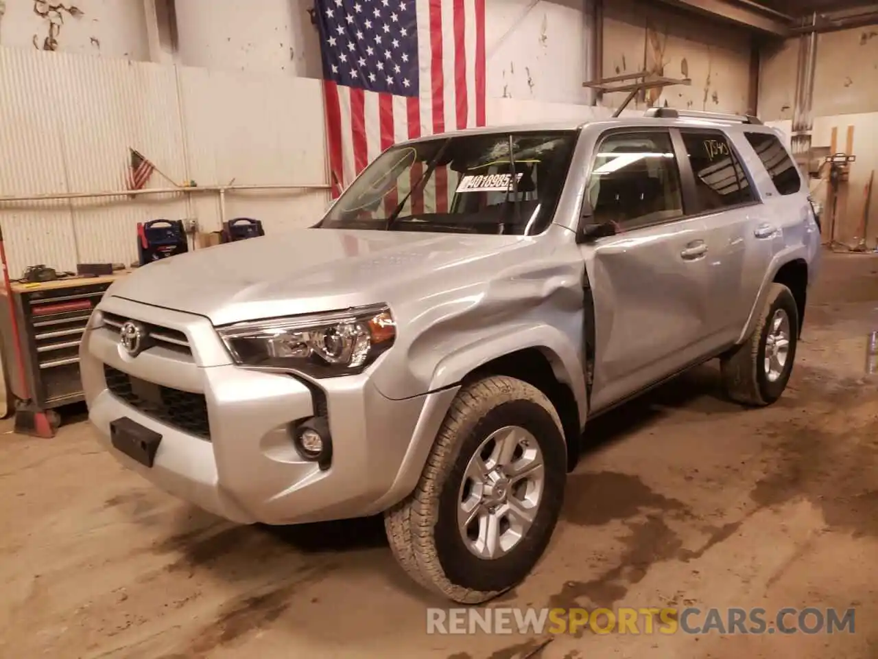 2 Photograph of a damaged car JTEMU5JR8M5948750 TOYOTA 4RUNNER 2021