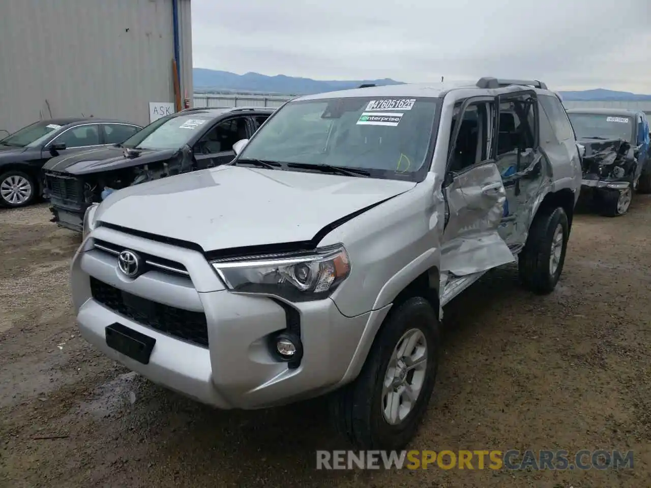 2 Photograph of a damaged car JTEMU5JR8M5954659 TOYOTA 4RUNNER 2021