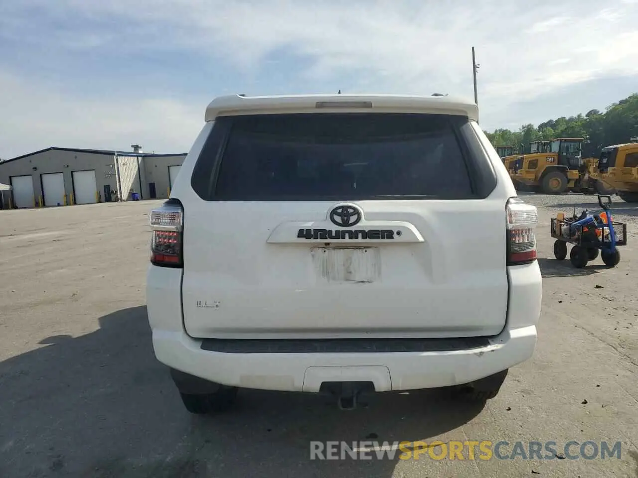 6 Photograph of a damaged car JTEMU5JR9M5895976 TOYOTA 4RUNNER 2021