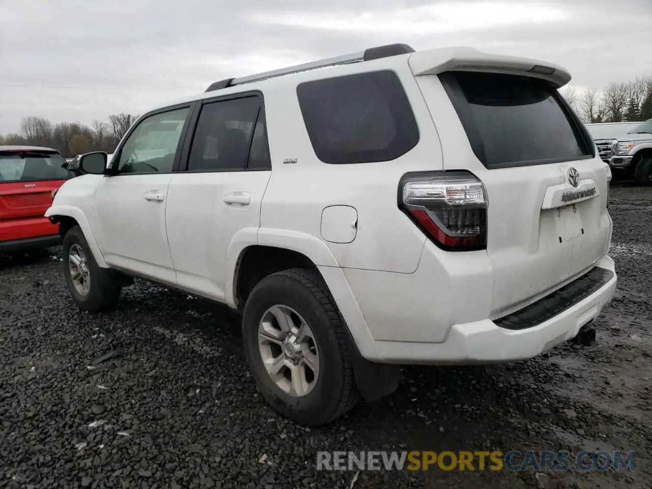 2 Photograph of a damaged car JTEMU5JR9M5906071 TOYOTA 4RUNNER 2021