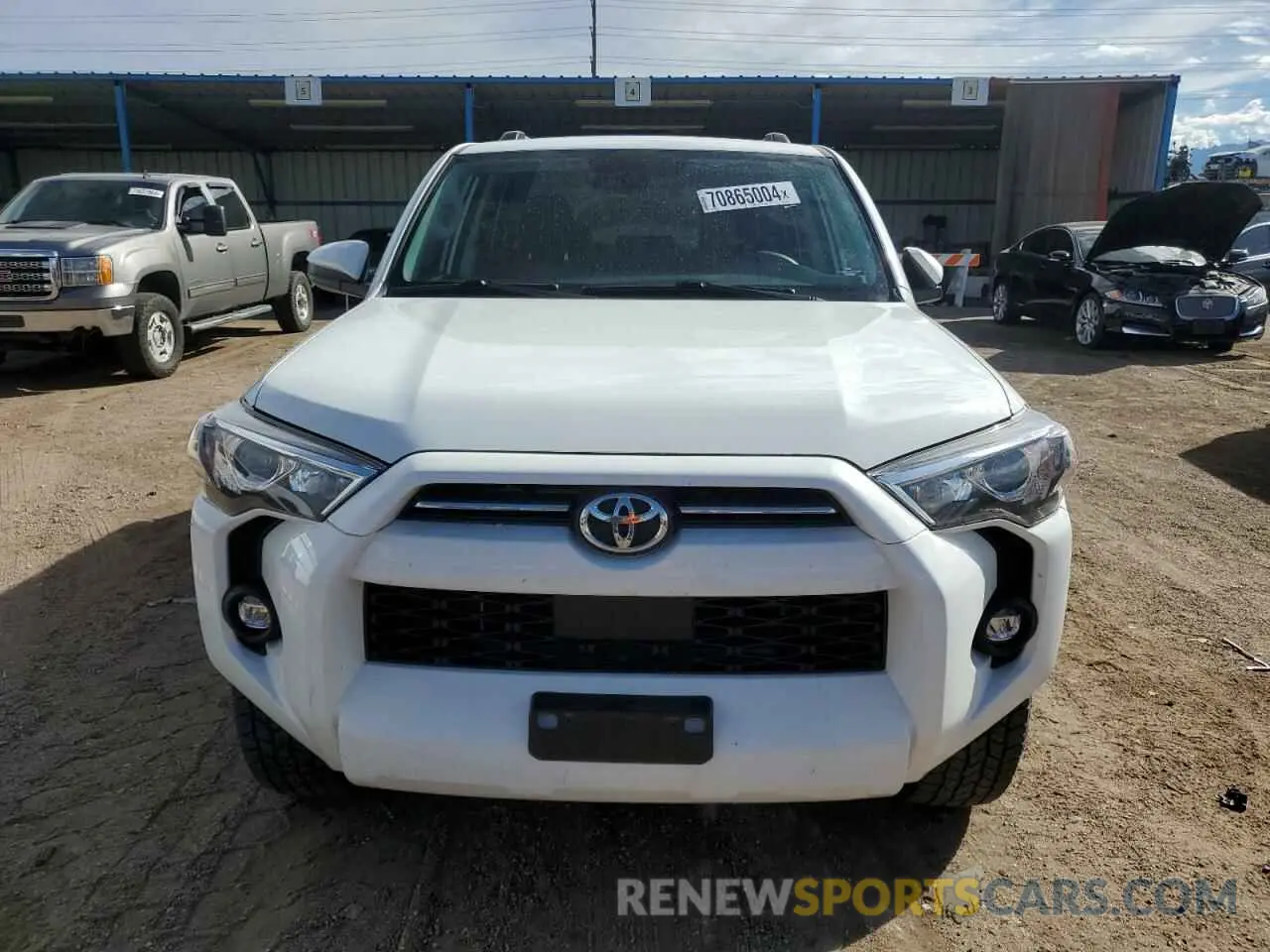 5 Photograph of a damaged car JTEMU5JR9M5925509 TOYOTA 4RUNNER 2021