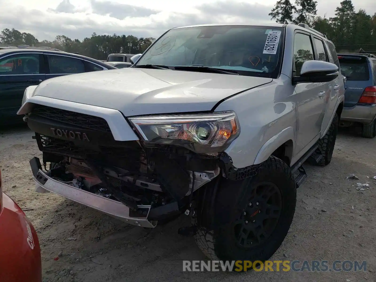 2 Photograph of a damaged car JTENU5JR0M5884238 TOYOTA 4RUNNER 2021