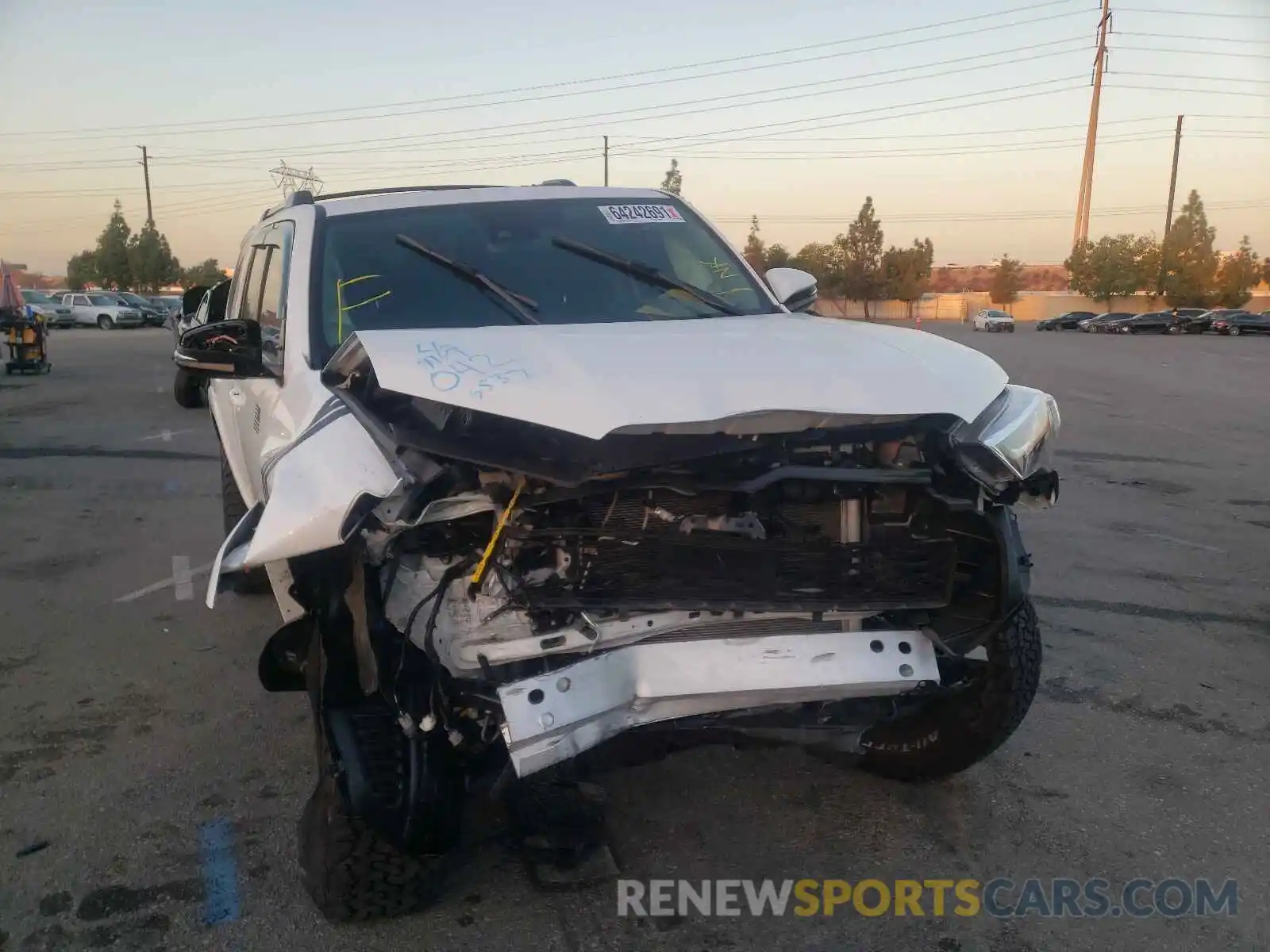 9 Photograph of a damaged car JTENU5JR0M5893537 TOYOTA 4RUNNER 2021