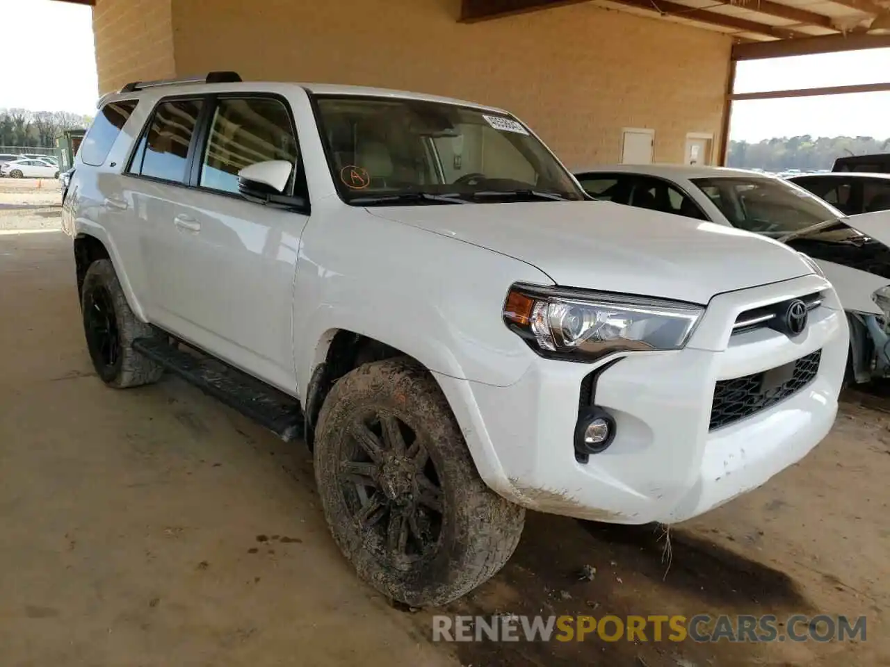 1 Photograph of a damaged car JTENU5JR1M5913164 TOYOTA 4RUNNER 2021