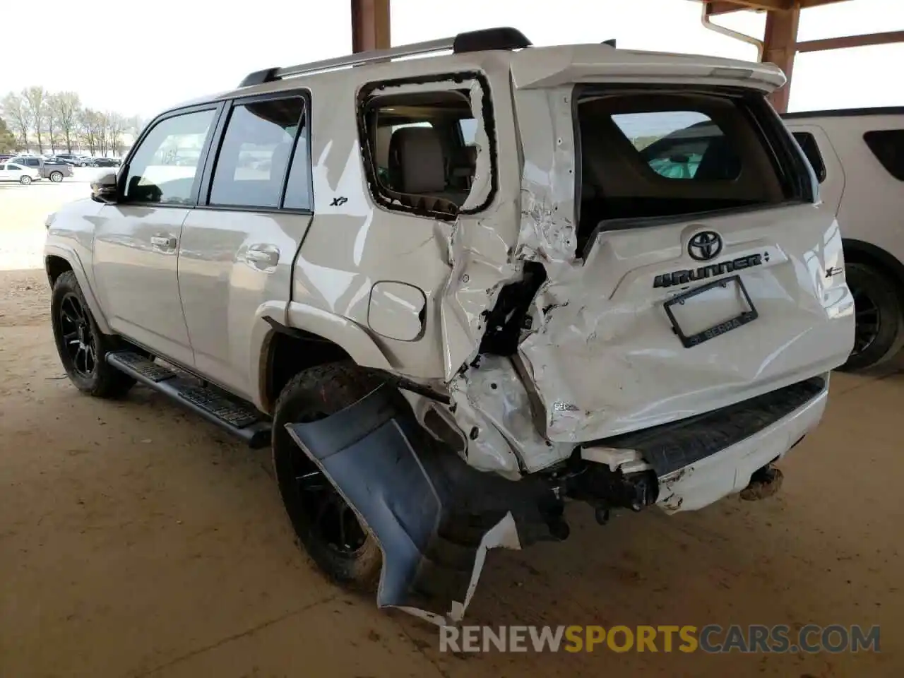 3 Photograph of a damaged car JTENU5JR1M5913164 TOYOTA 4RUNNER 2021