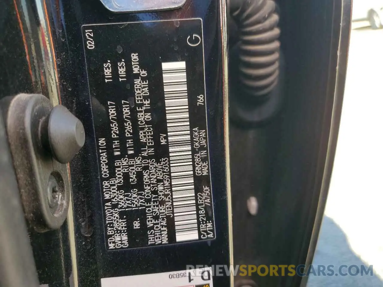 13 Photograph of a damaged car JTENU5JR1M5916033 TOYOTA 4RUNNER 2021