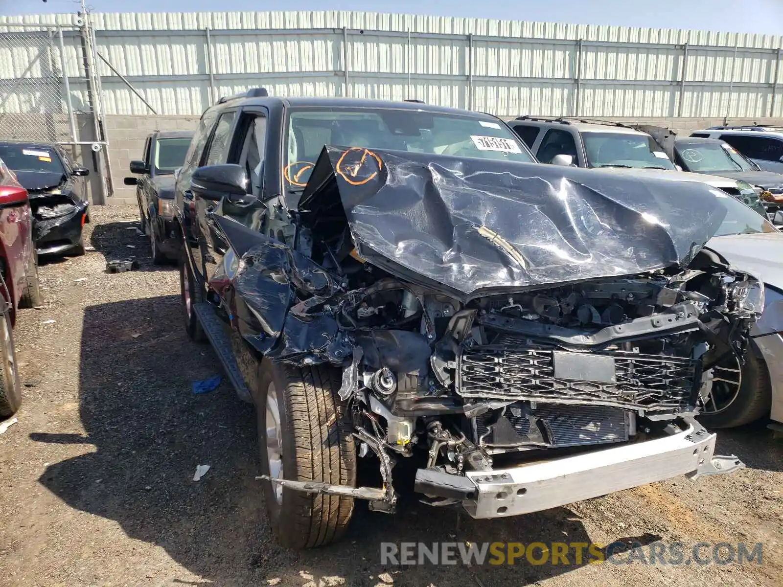 1 Photograph of a damaged car JTENU5JR1M5918736 TOYOTA 4RUNNER 2021