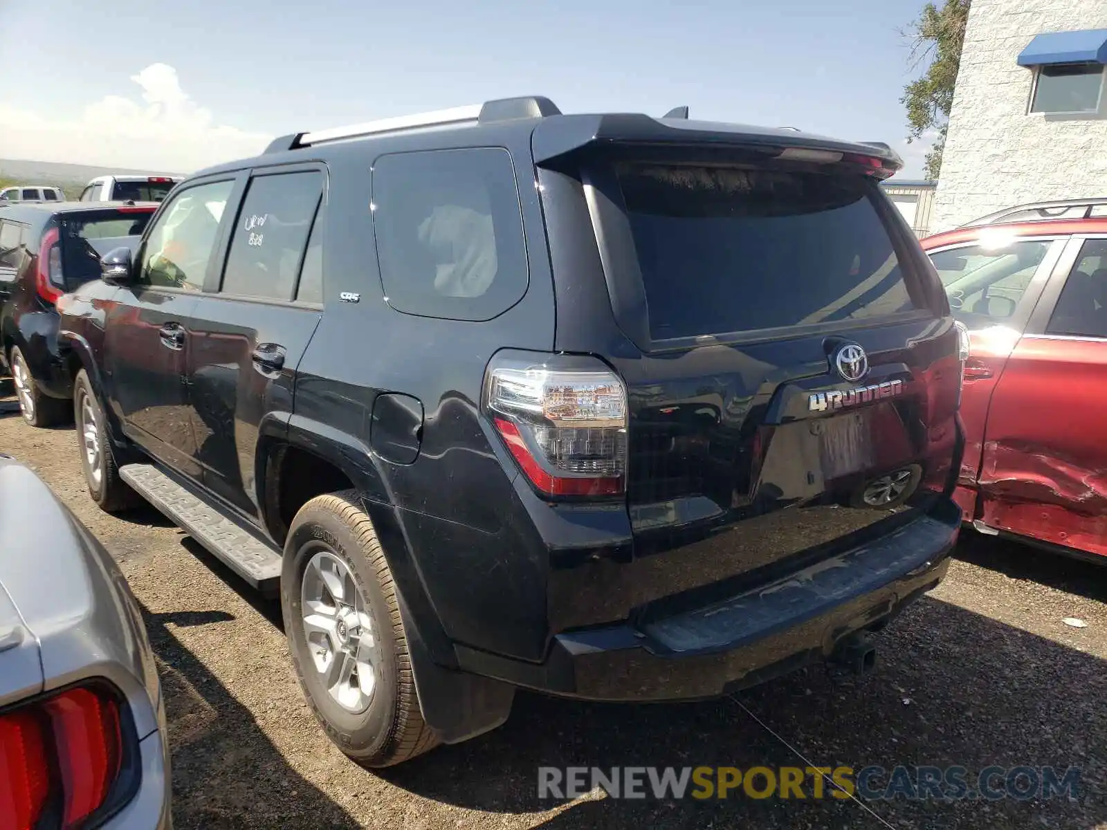 3 Photograph of a damaged car JTENU5JR1M5918736 TOYOTA 4RUNNER 2021