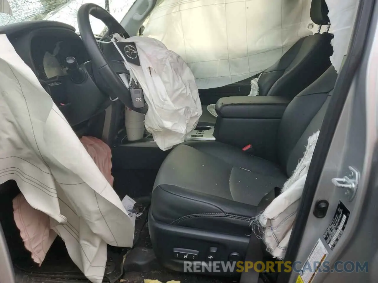 7 Photograph of a damaged car JTENU5JR1M5920230 TOYOTA 4RUNNER 2021