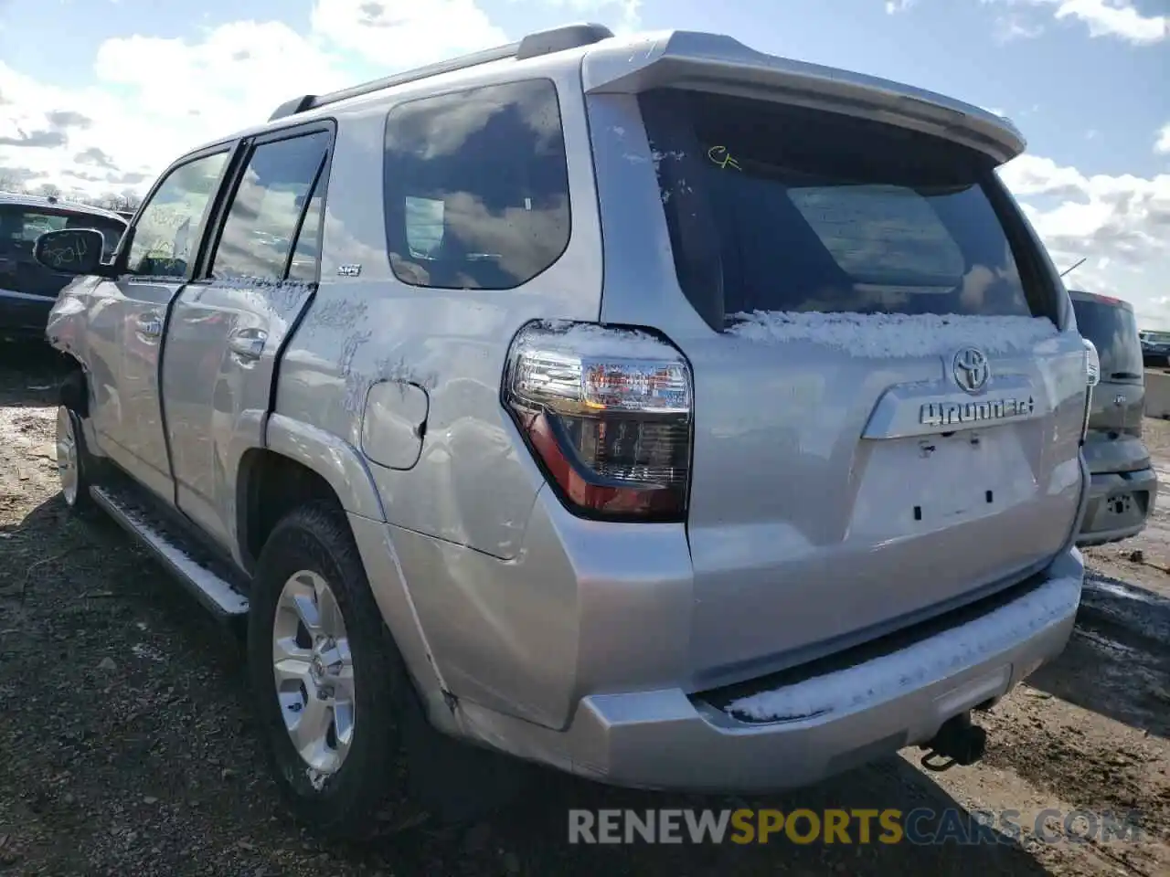 3 Photograph of a damaged car JTENU5JR2M5912184 TOYOTA 4RUNNER 2021