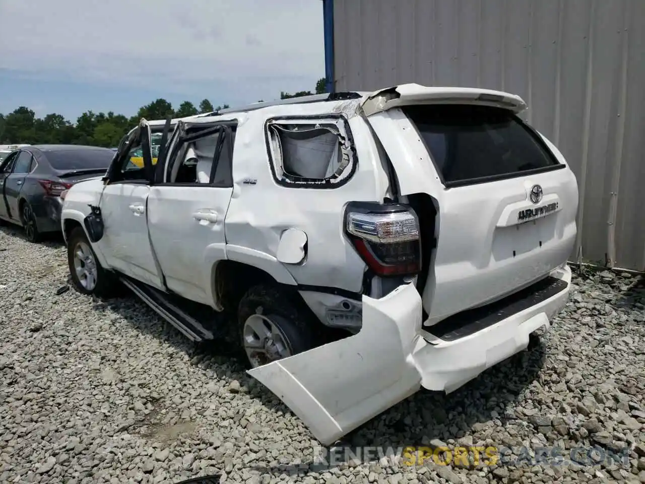 3 Photograph of a damaged car JTENU5JR2M5913044 TOYOTA 4RUNNER 2021