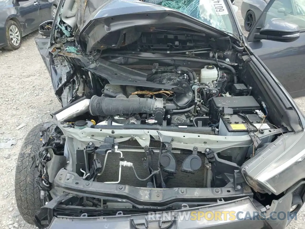 12 Photograph of a damaged car JTENU5JR2M5929292 TOYOTA 4RUNNER 2021