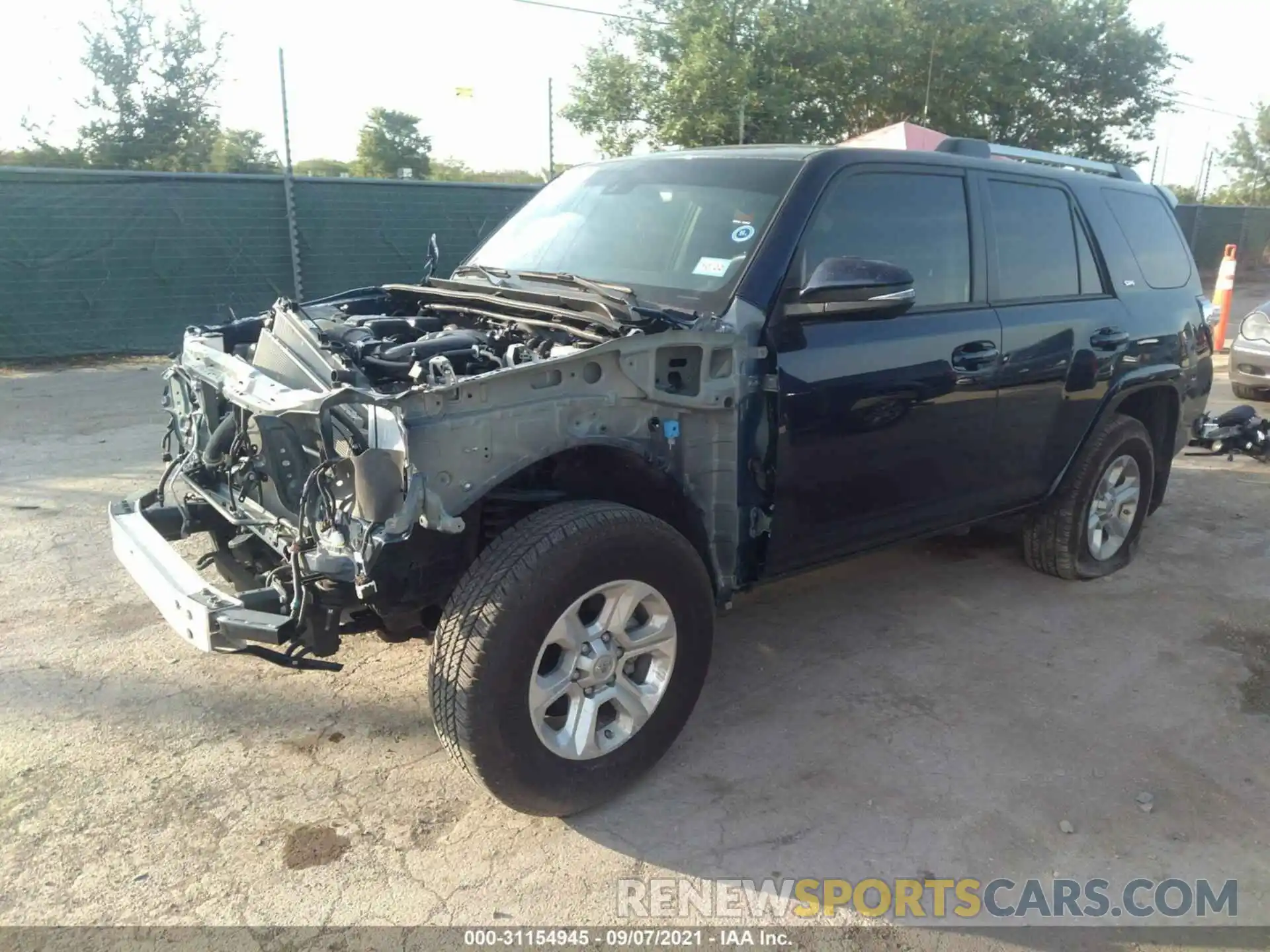 2 Photograph of a damaged car JTENU5JR3M5840668 TOYOTA 4RUNNER 2021