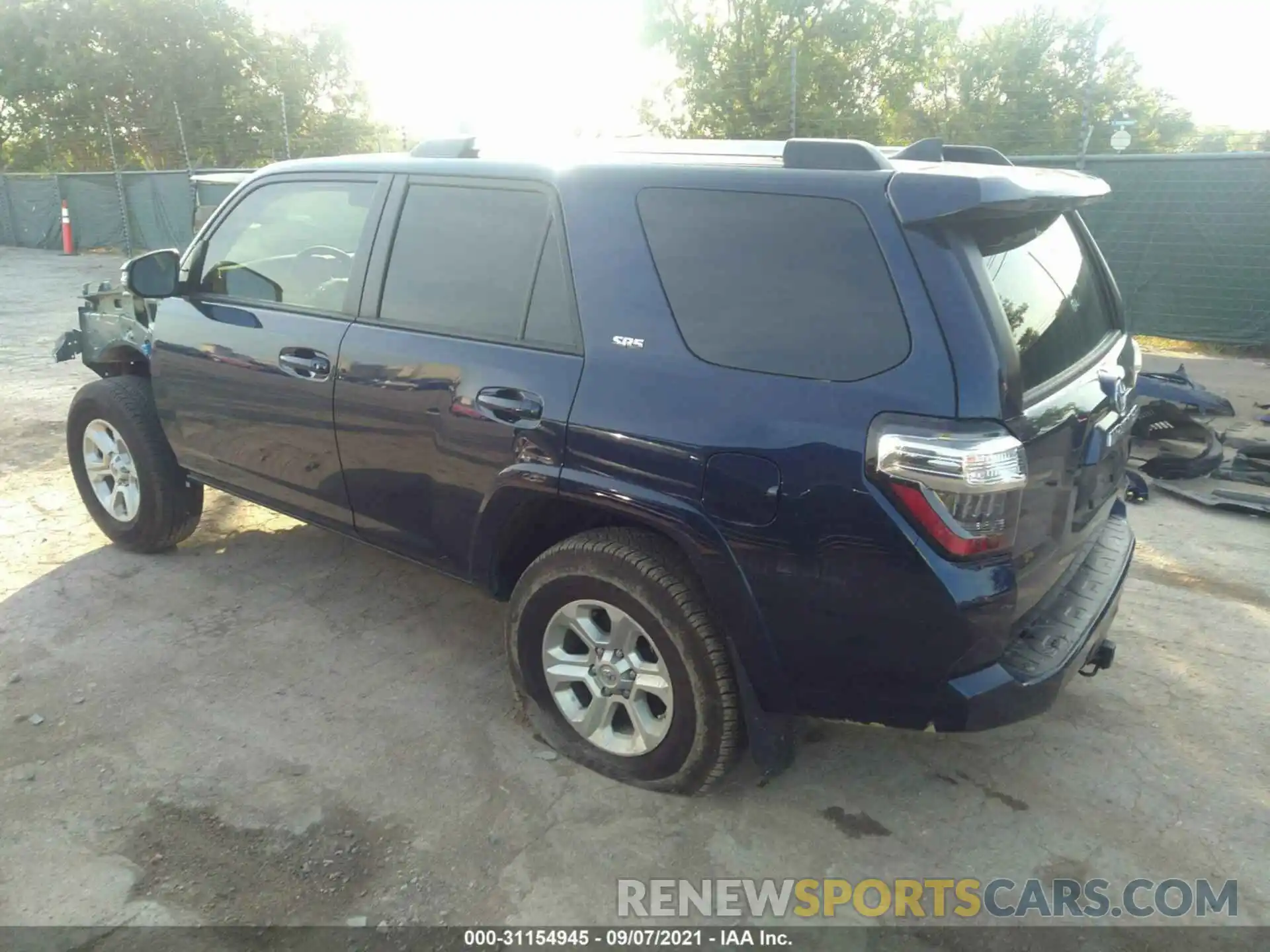 3 Photograph of a damaged car JTENU5JR3M5840668 TOYOTA 4RUNNER 2021