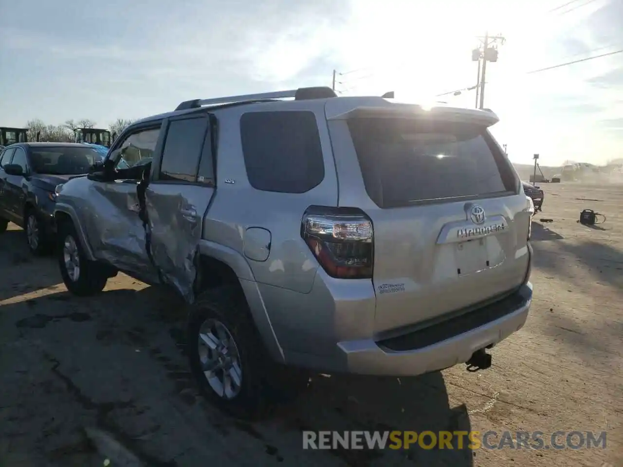 3 Photograph of a damaged car JTENU5JR3M5866901 TOYOTA 4RUNNER 2021