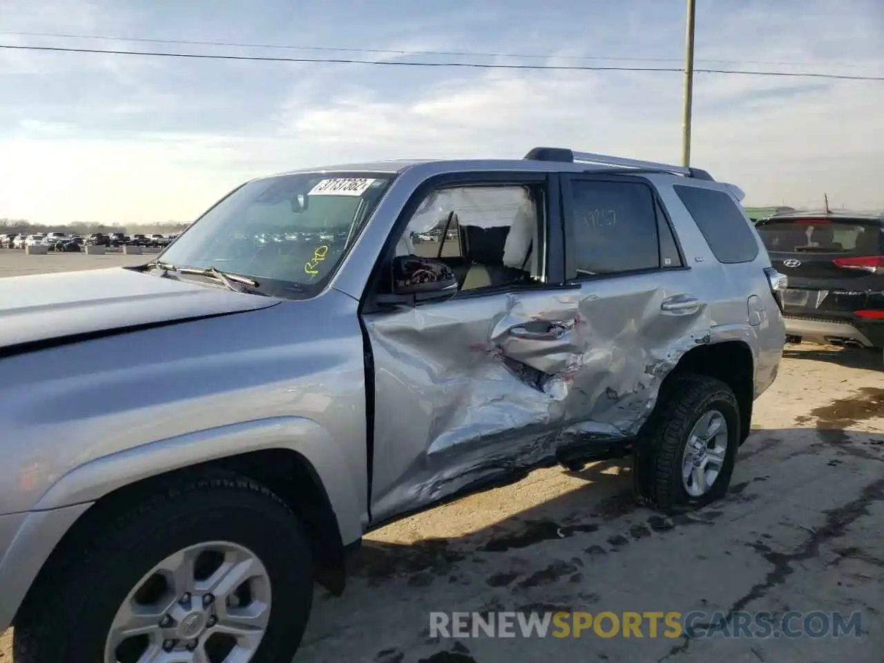 9 Photograph of a damaged car JTENU5JR3M5866901 TOYOTA 4RUNNER 2021