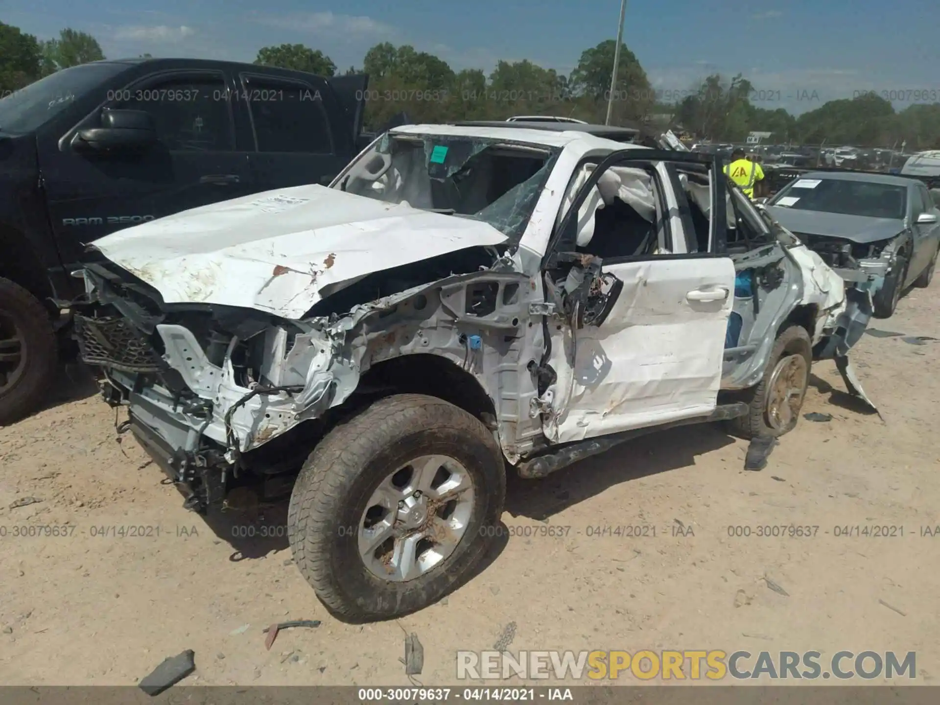 2 Photograph of a damaged car JTENU5JR3M5884881 TOYOTA 4RUNNER 2021