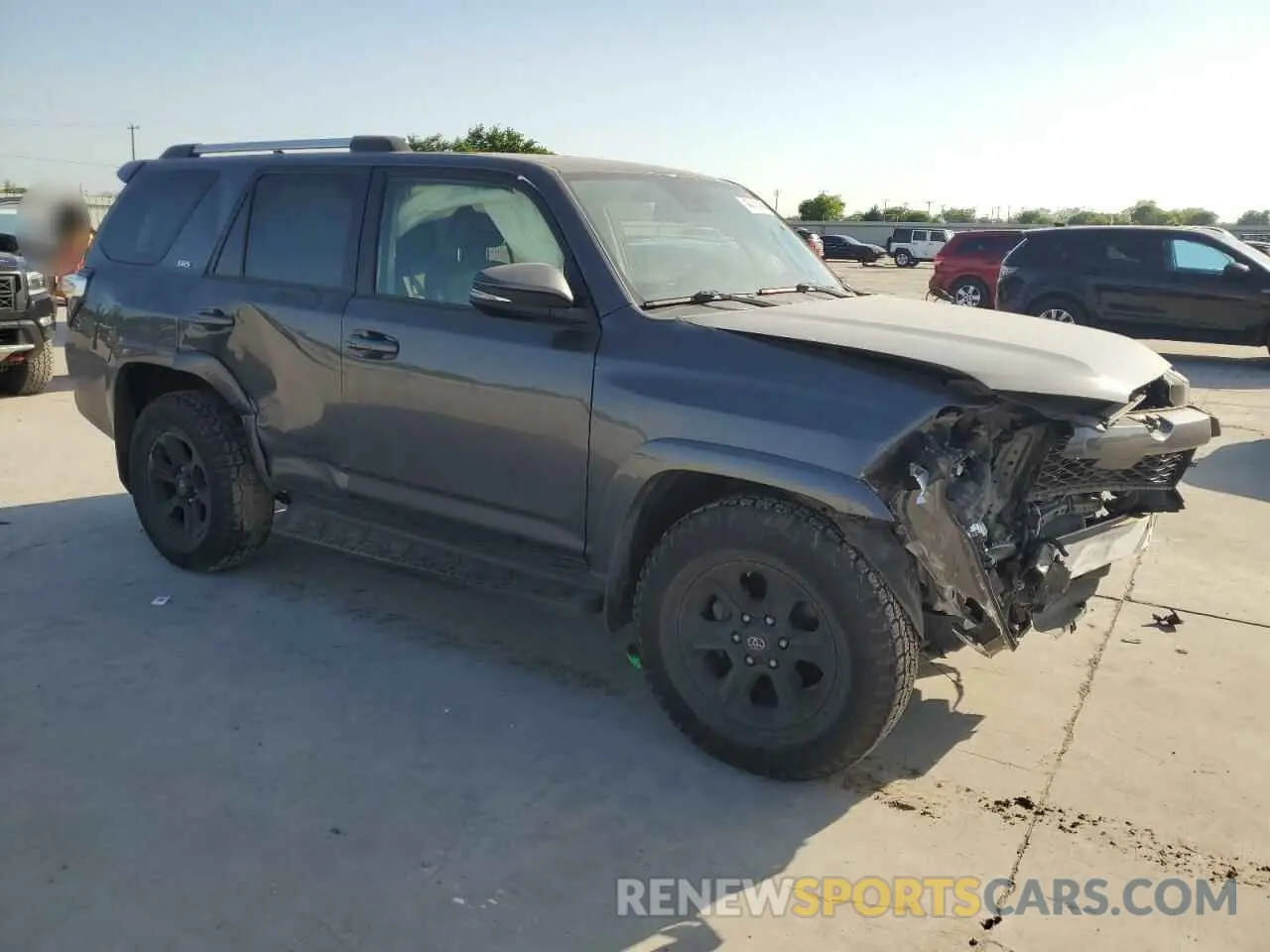 4 Photograph of a damaged car JTENU5JR3M5918267 TOYOTA 4RUNNER 2021