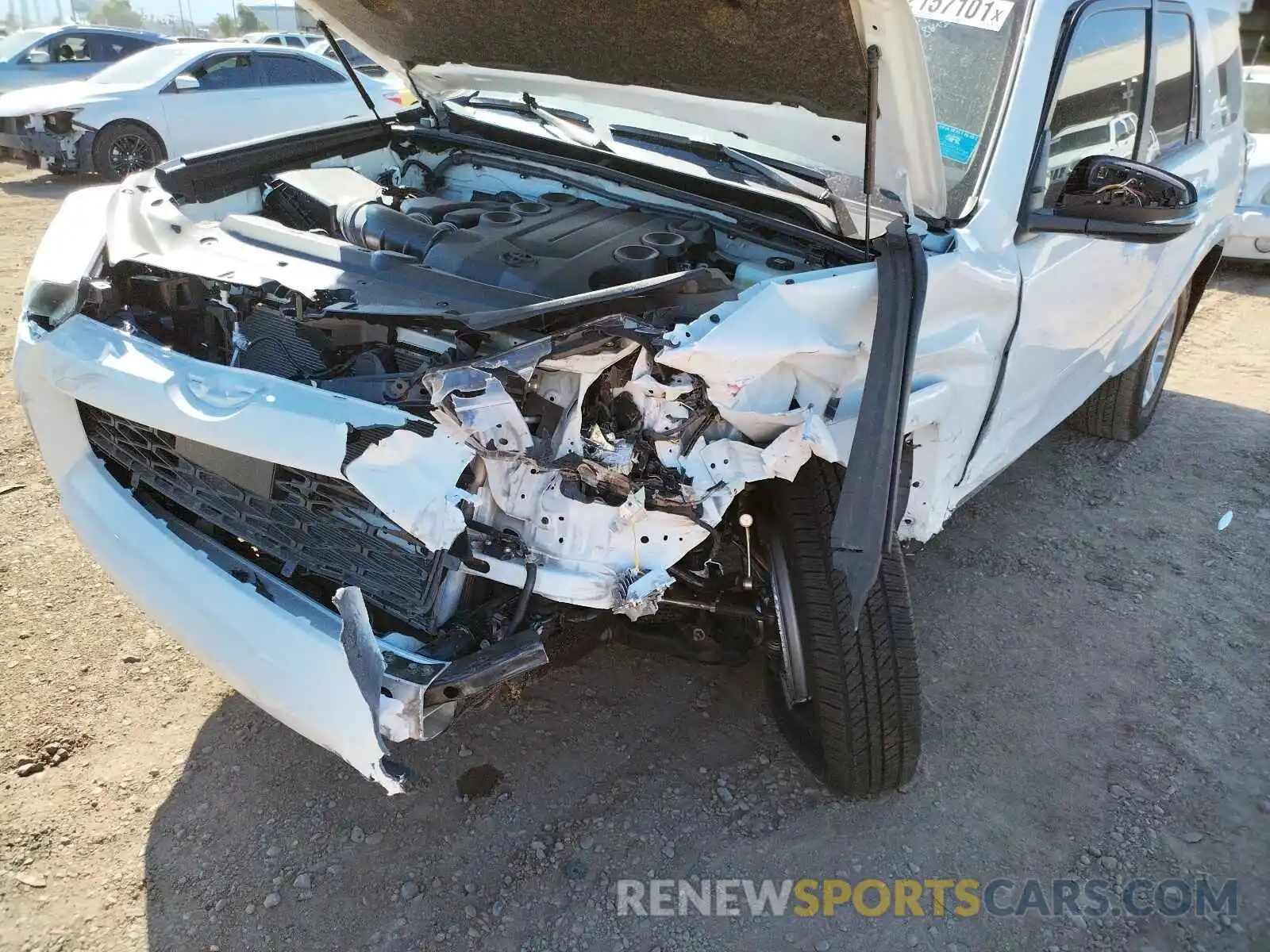 9 Photograph of a damaged car JTENU5JR3M5965220 TOYOTA 4RUNNER 2021