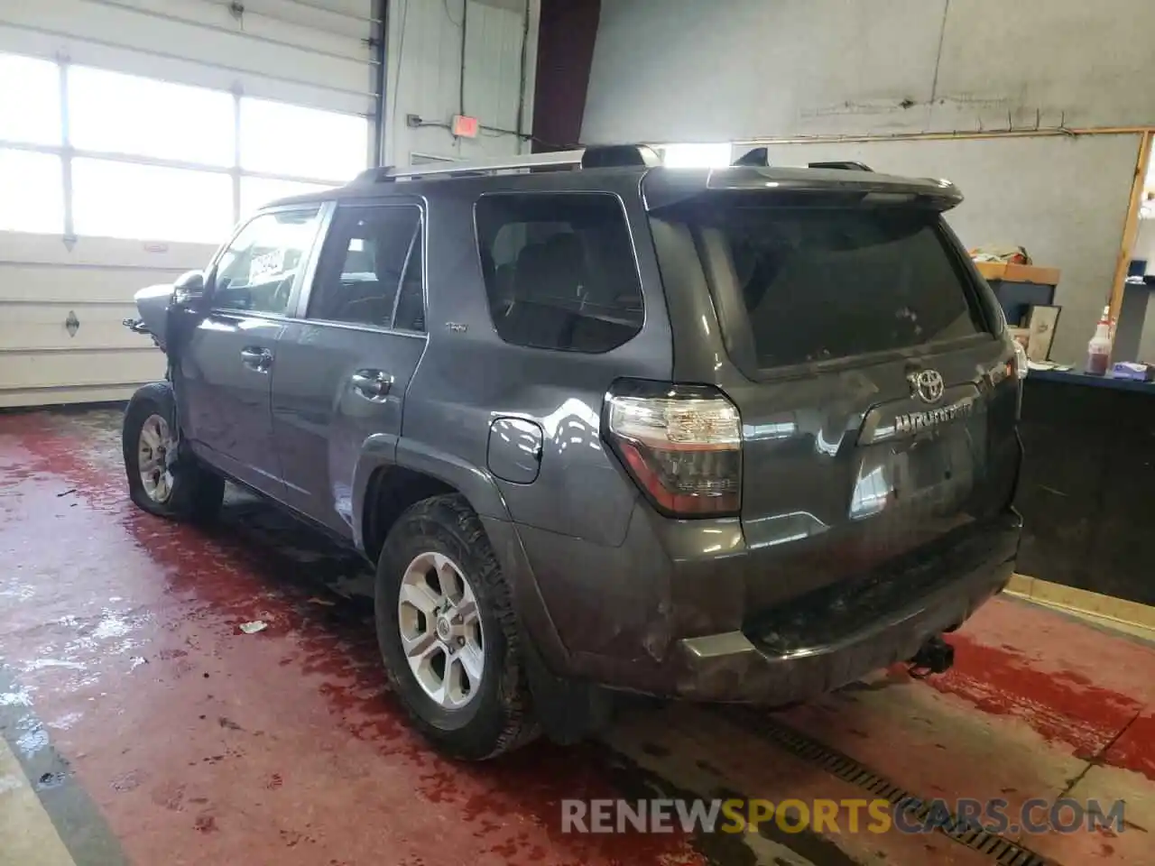 3 Photograph of a damaged car JTENU5JR4M5881097 TOYOTA 4RUNNER 2021